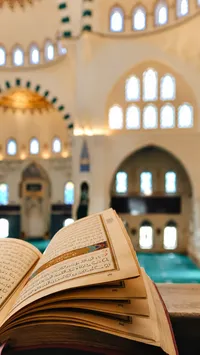 Al-Kahfi Time: Amalan Sederhana di Hari Jumat yang Penuh Cahaya