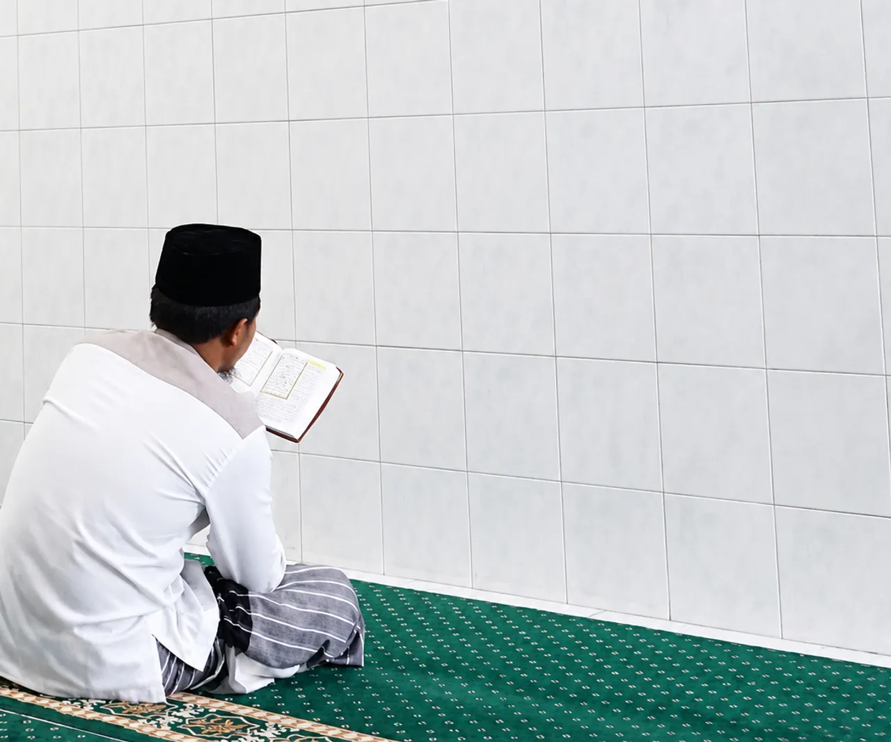 Jangan Menunda Sujud