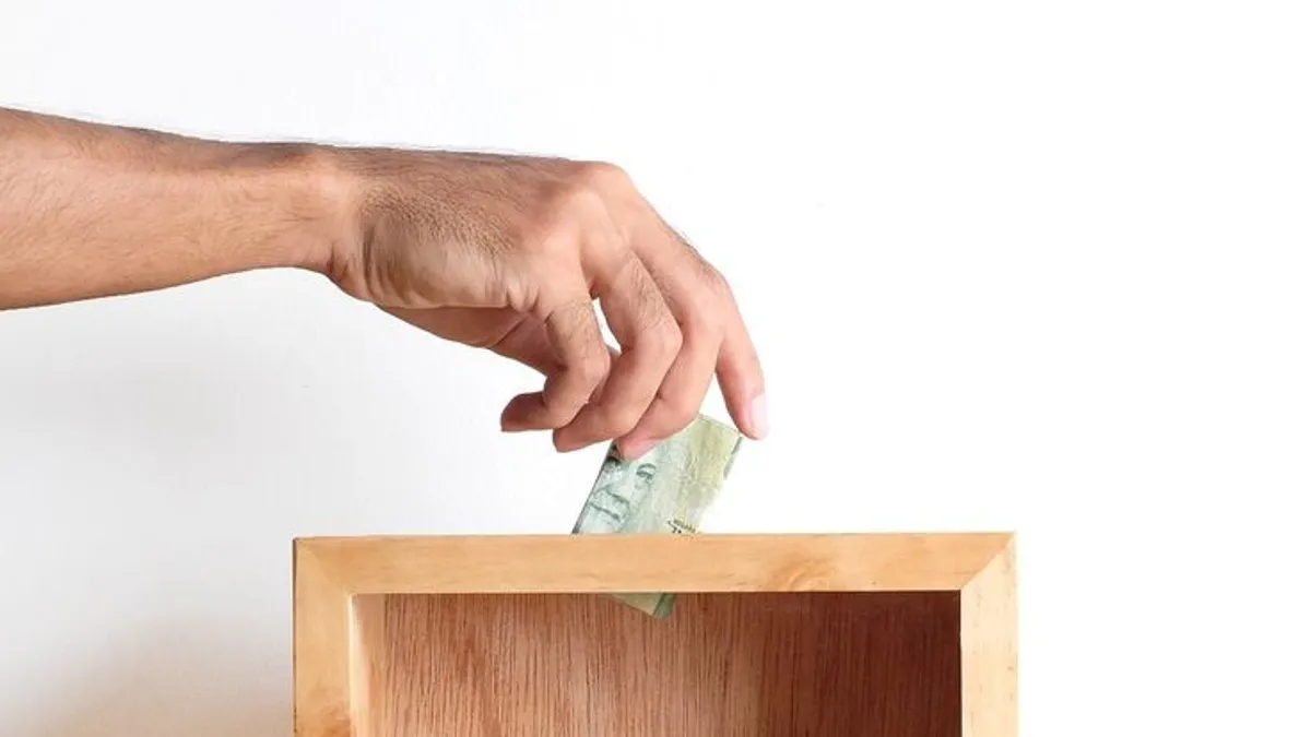 Doa Malaikat untuk Orang yang Gemar Bersedekah