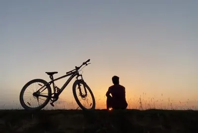 Menjaga Hati dari Cinta Dunia Berlebihan: Tanda Orang Beriman yang Cerdas